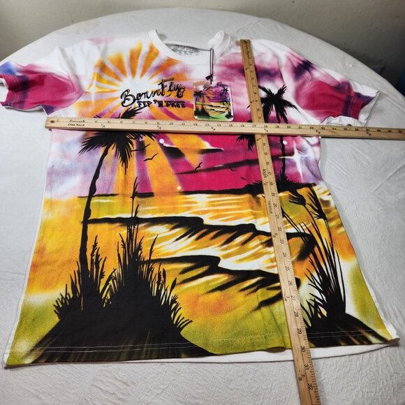 Born Fly Men's  "Fly 'N Free " Multicolor Graphic Print T-Shirt Size 2XL (40) - Picture 7 of 9